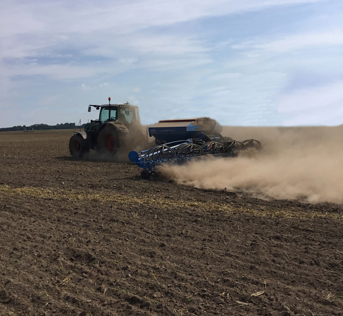 Трактор Fendt 724 и сеялка Lemken Solitair 12