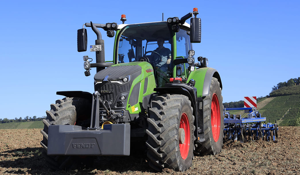 Трактор Fendt 620 Vario