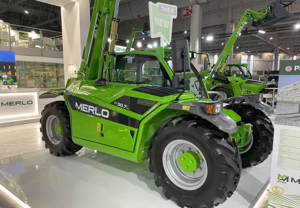 Новый телескопический погрузчик Merlo P 30.07
