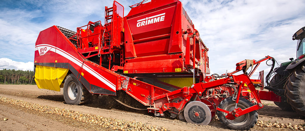 Двухрядный прицепной комбайн с бункером Grimme EVO 280