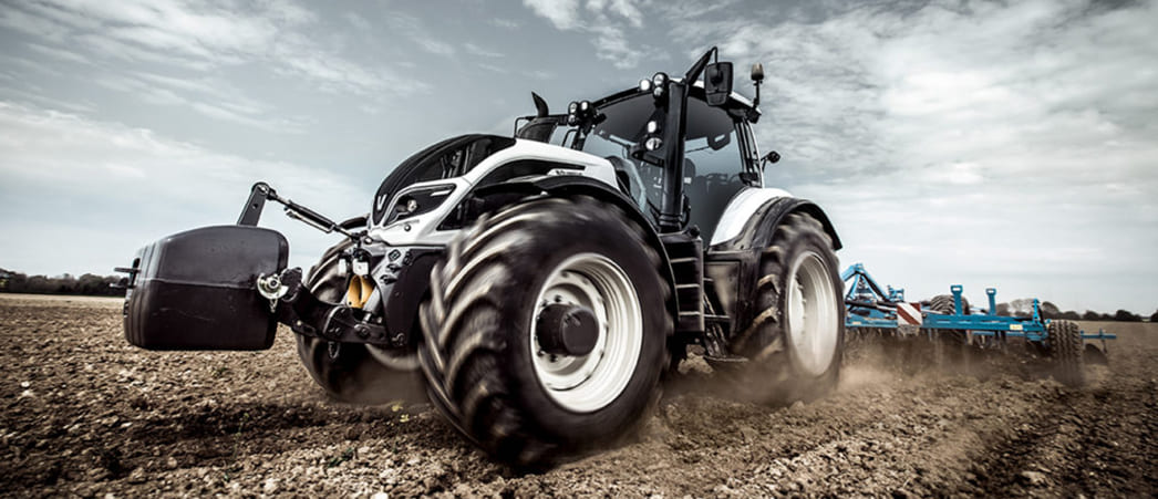 Трактор Valtra T