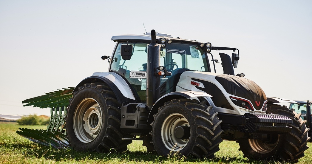 Трактор Valtra