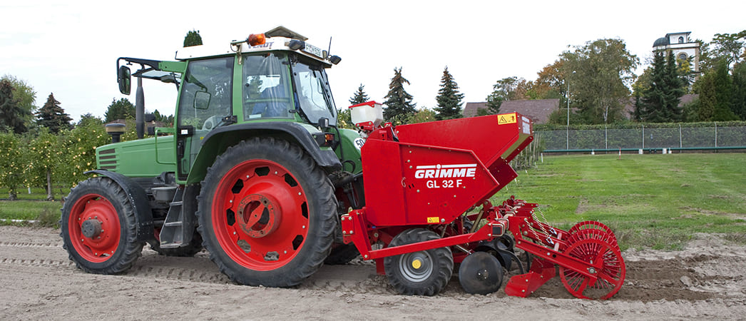 Картофелесажалка Grimme GL 32 F