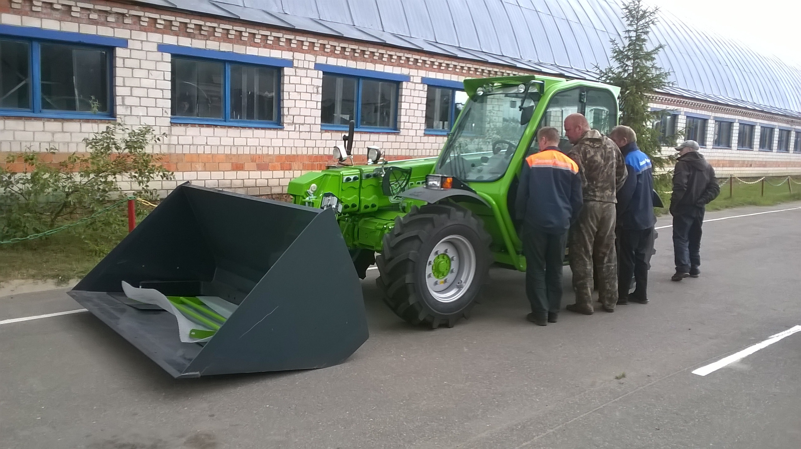 Merlo в Знамя Родины