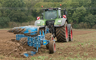 Полунавесной плуг Lemken VariTitan