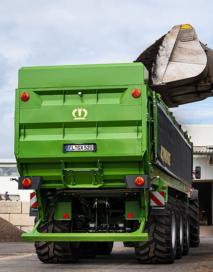 KRONE GX нового поколения: что изменилось в универсальном прицепе