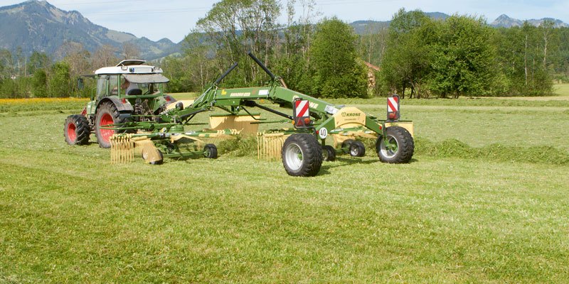 Фото Krone Swadro двухроторные с боковой укладкой